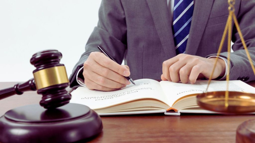 Journalism law