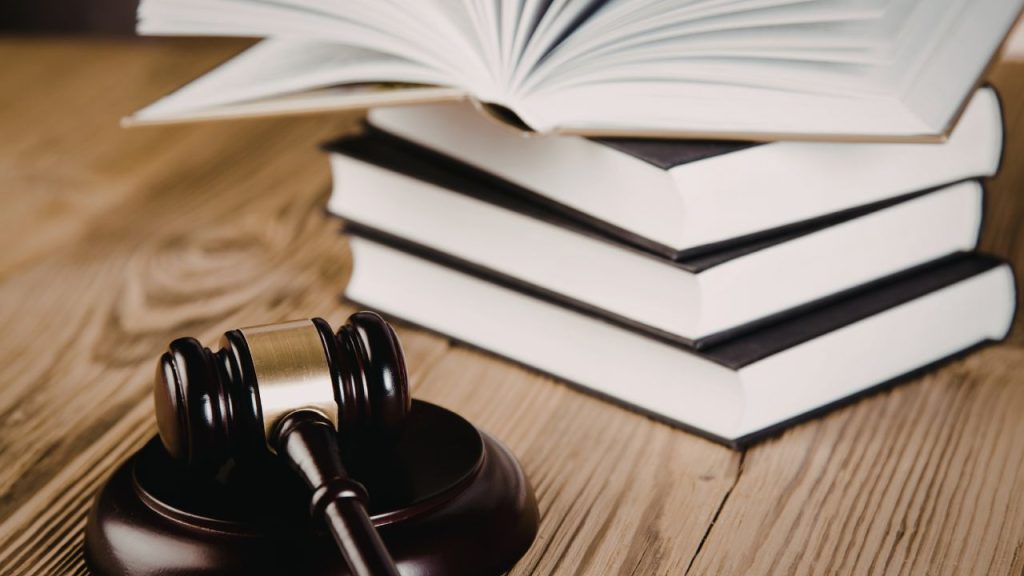 The Must-Read Books for New Lawyers and Veterans Alike